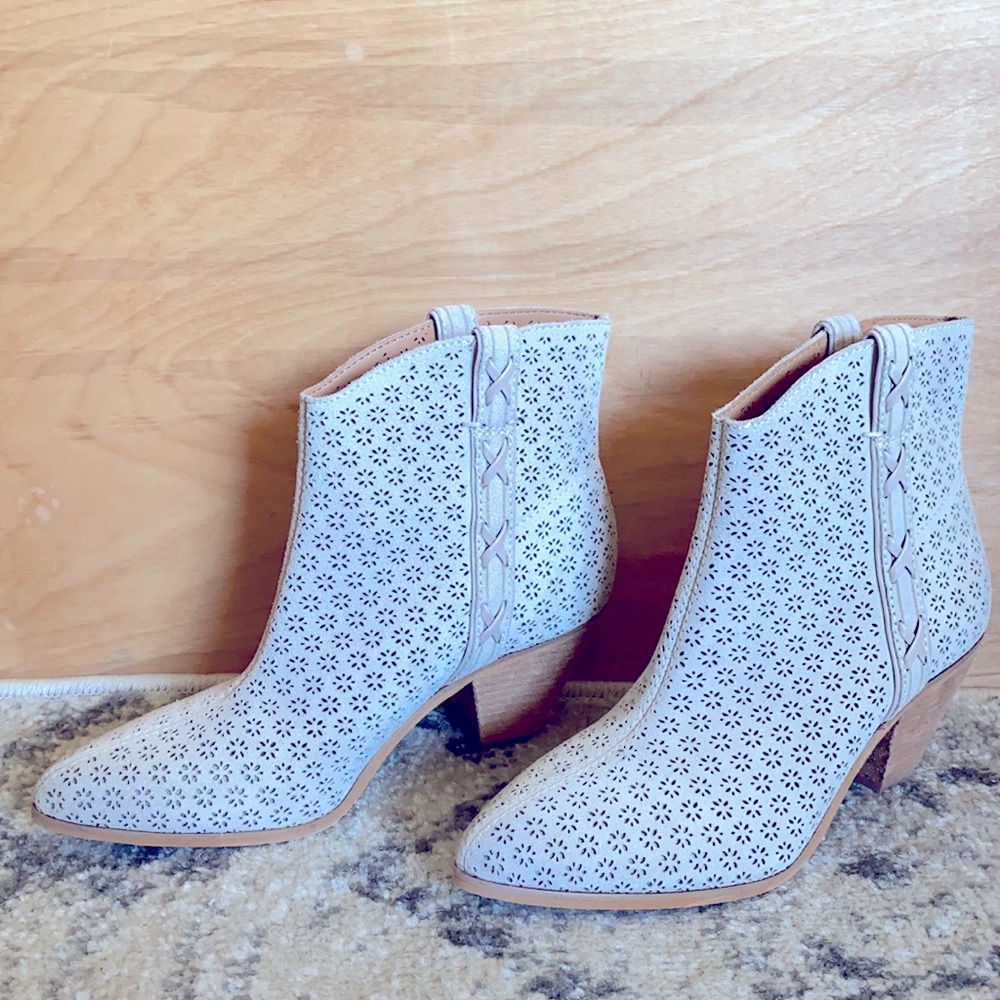 Frye and CO boots, brand new, never worn. Size 6